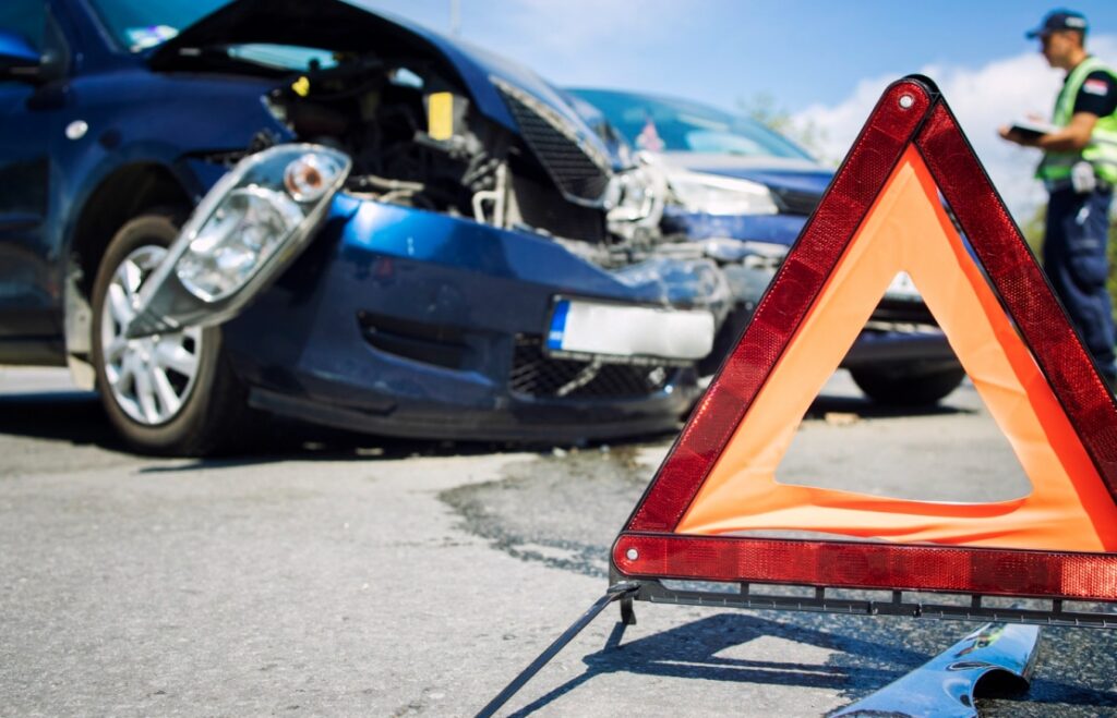 Wypadek na drogach powiatu biłgorajskiego: przyczepka zderzyła się z samochodem